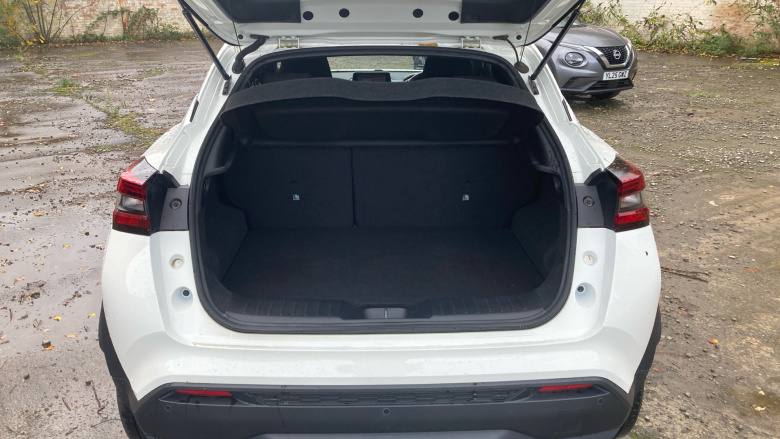 Nissan Juke 1.0 DiG-T 114 N-Connecta 5dr Petrol Hatchback